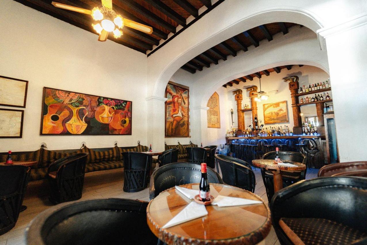 Best Western Plus Posada De Don Vasco Pátzcuaro Exteriér fotografie Interior of the restaurant