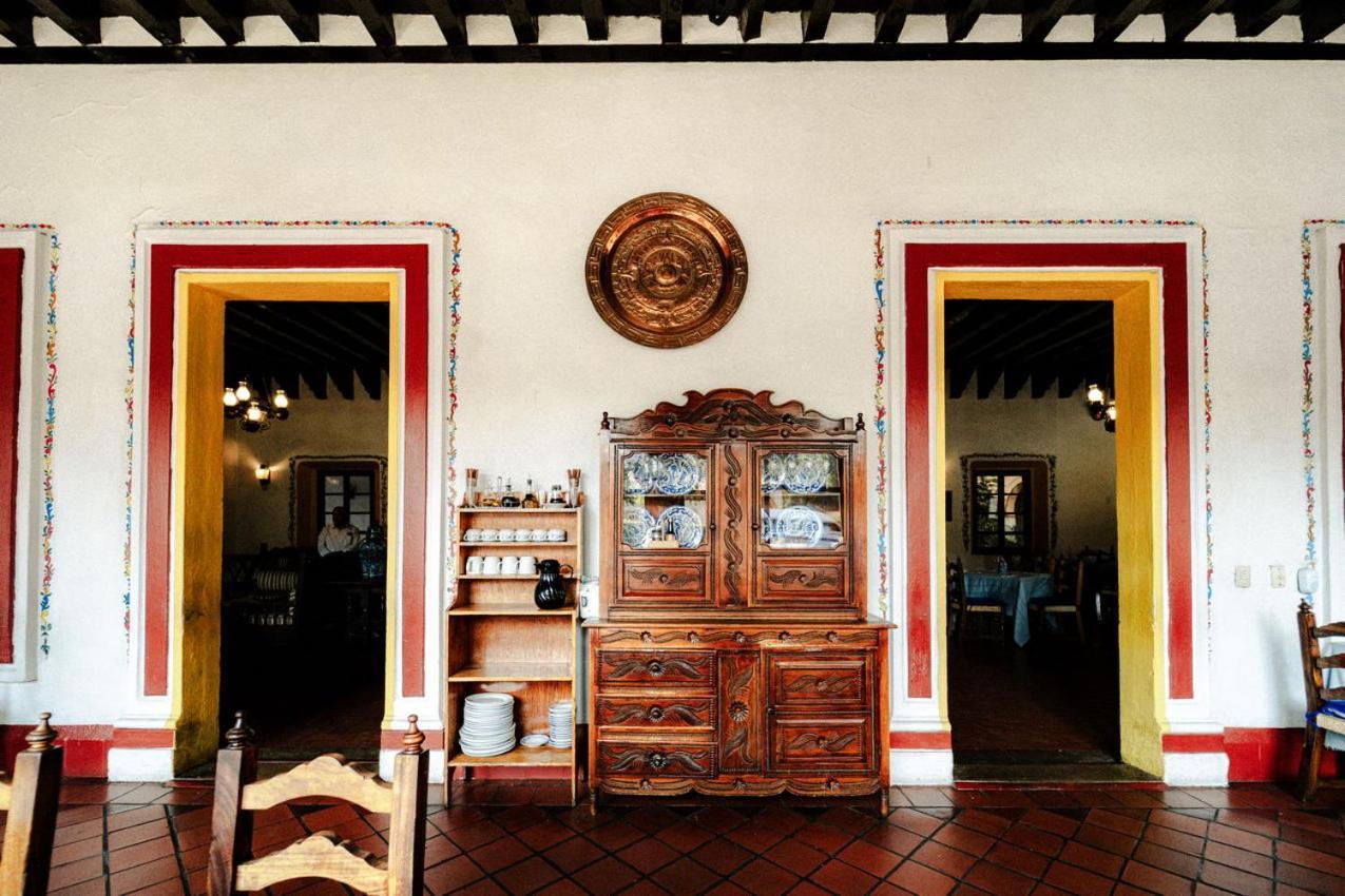 Best Western Plus Posada De Don Vasco Pátzcuaro Exteriér fotografie Interior of the house