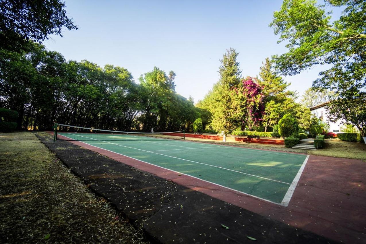 Best Western Plus Posada De Don Vasco Pátzcuaro Exteriér fotografie Tennis courts at the University of Nottingham